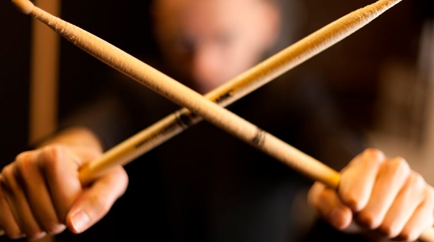¿Sabes cómo coger las baquetas? Musicopolix te ofrece los mejores consejos